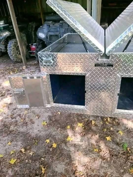 Diamond Deluxe Dog Box with Dual Side Top Storage for Full-Size Truck - Image 5