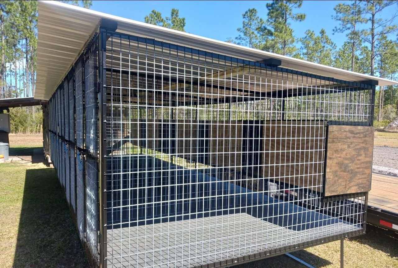 Standard Six-Bay Dog Kennel with Insulated Wooden Dog Houses - Image 3