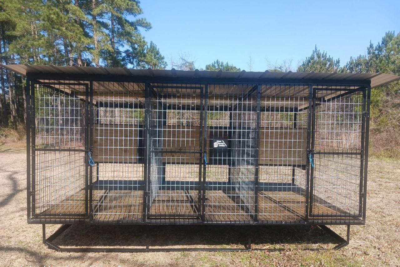 Standard Three-Bay Dog Kennel with Insulated Wooden Dog Houses - Image 2
