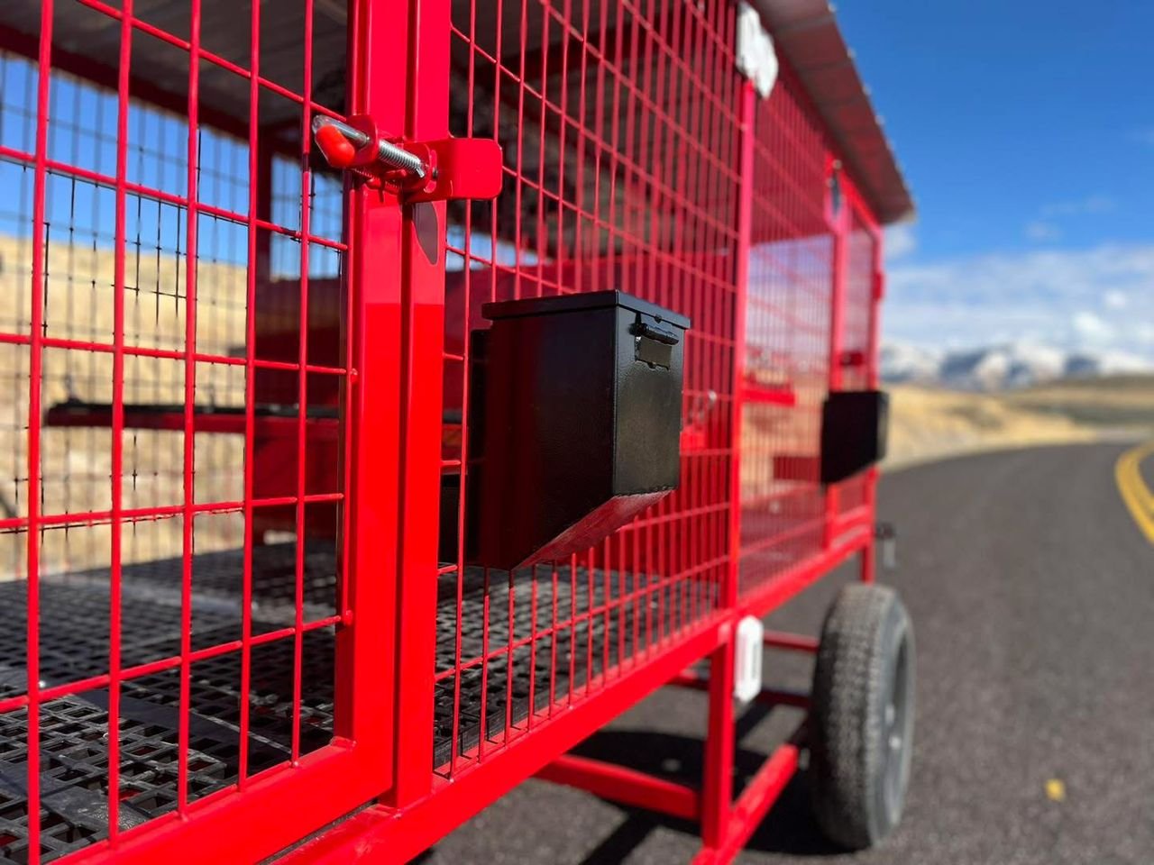 Professional Whelping Kennel with Insulated Boxes - Image 8