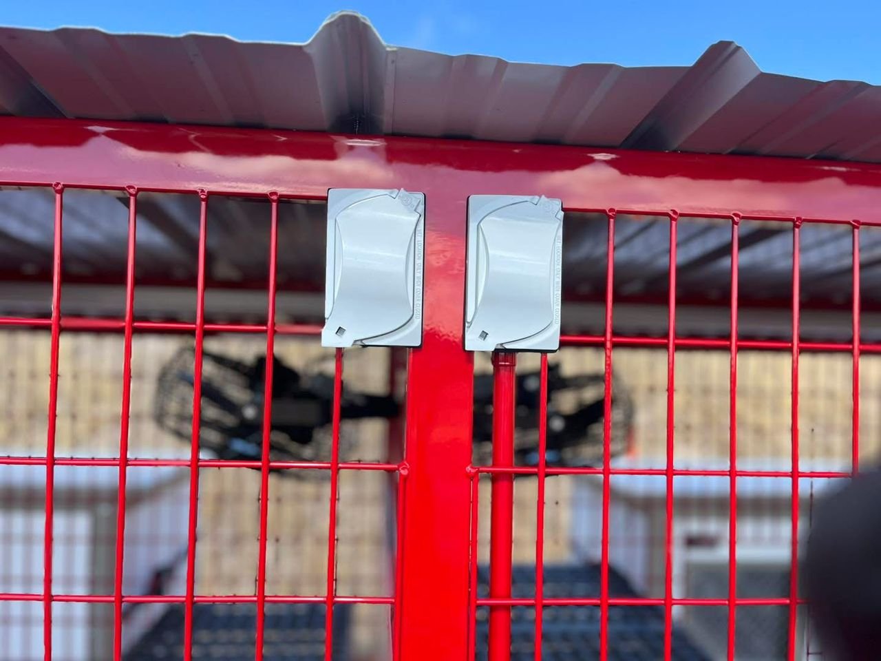 Professional Whelping Kennel with Insulated Boxes - Image 9
