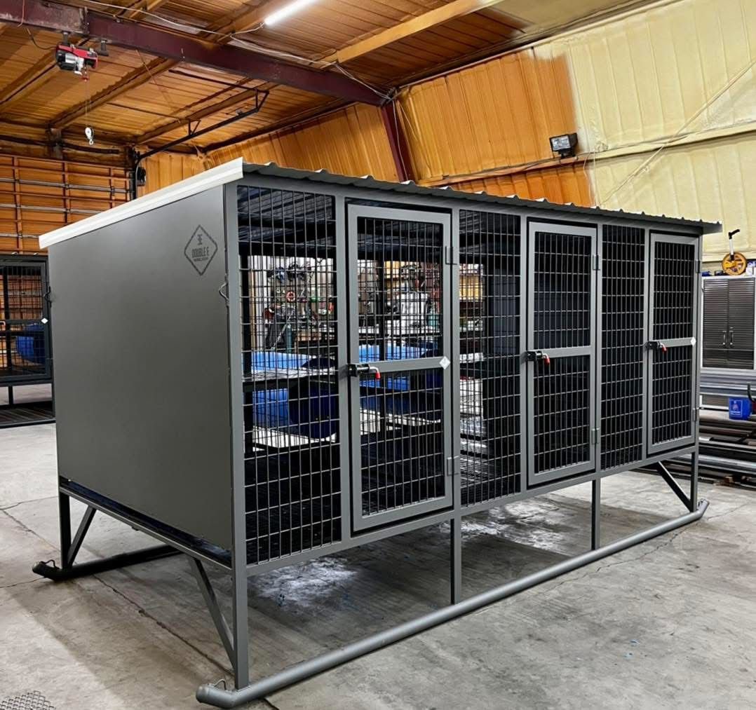 3-Hole Elevated Dog Kennel – 4’ x 6’ Compartments - Image 7