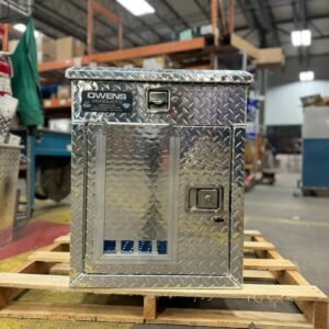 🐾 Single-Hole Owen’s Insulated Dog Box with Top Storage – All-Weather Protection