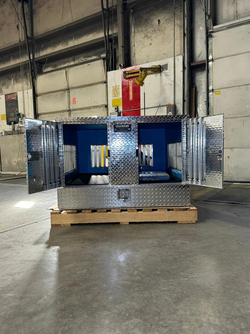 2-Hole Owen’s Dog Box with Bottom Storage — Fully Insulated All-Weather Kennel - Image 4