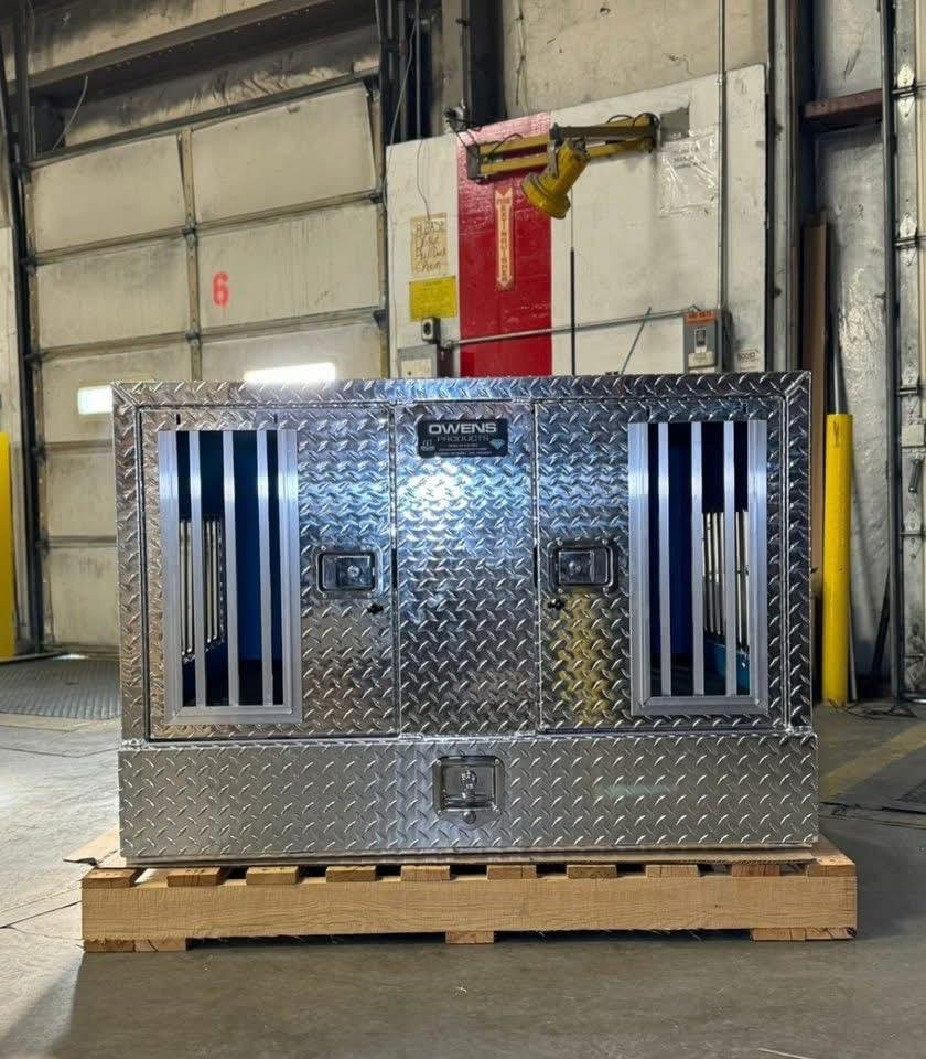 2-Hole Owen’s Dog Box with Bottom Storage — Fully Insulated All-Weather Kennel - Image 3